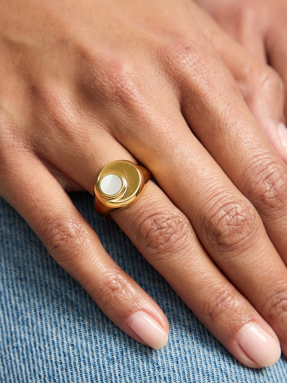 CRESSIDA RING <br> 18k Gold Plated - White Mother of Pearl