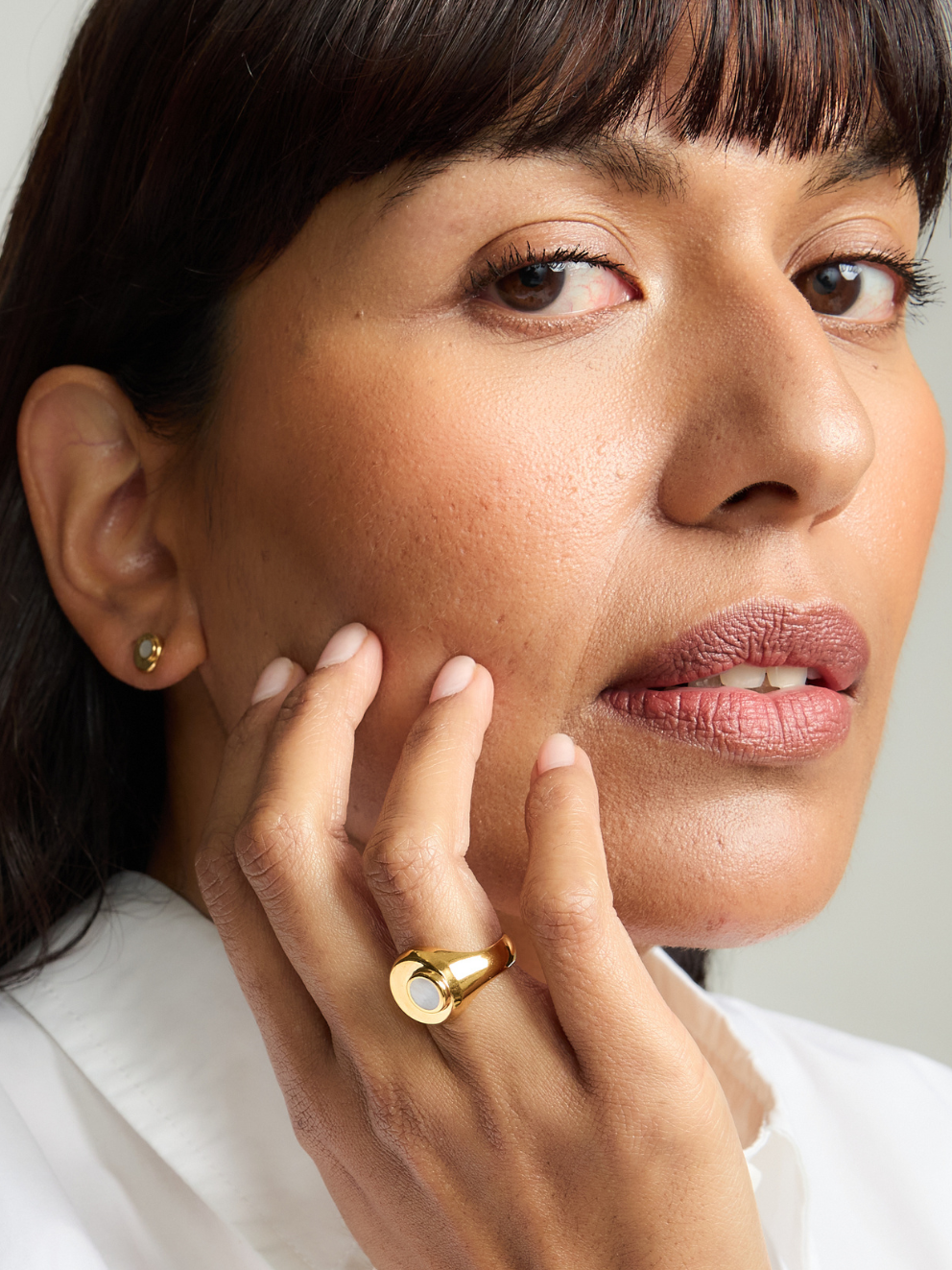 CRESSIDA RING <br> 18k Gold Plated - White Mother of Pearl