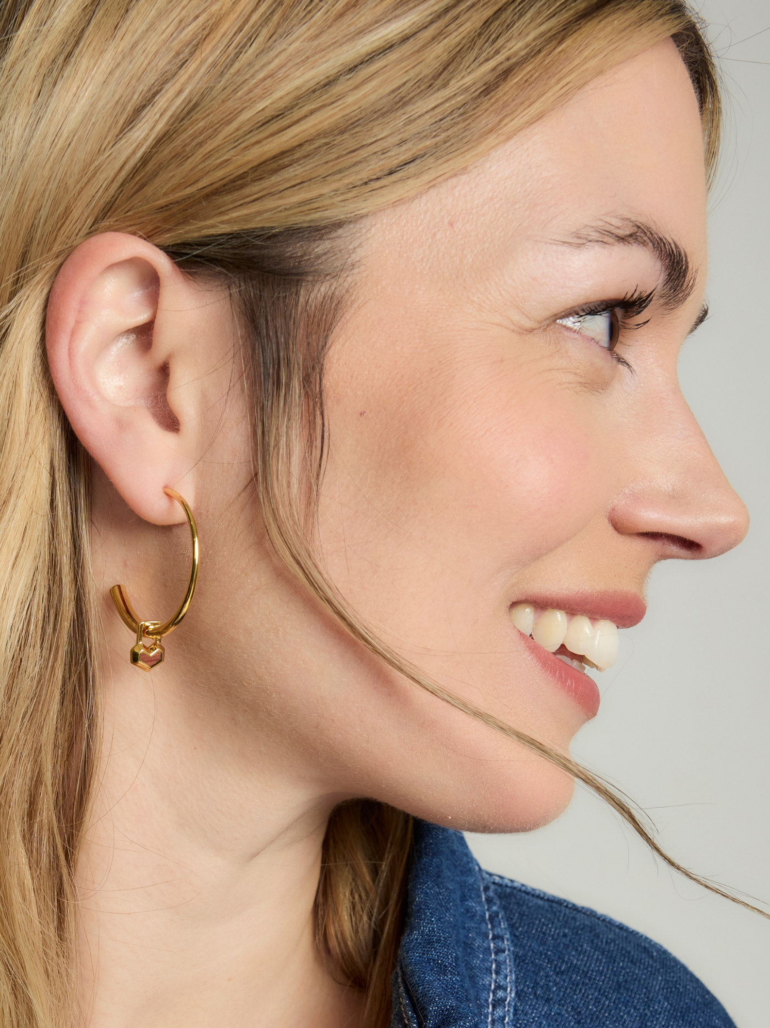 DARYL CHARM SMALL HOOPS <br> 18k Gold Plated - Red Tiger Eye