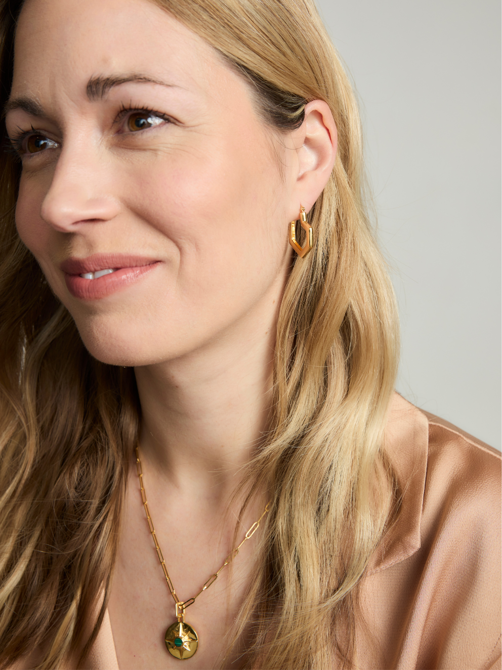 DARYL SMALL HOOPS <br> 18k Gold Plated