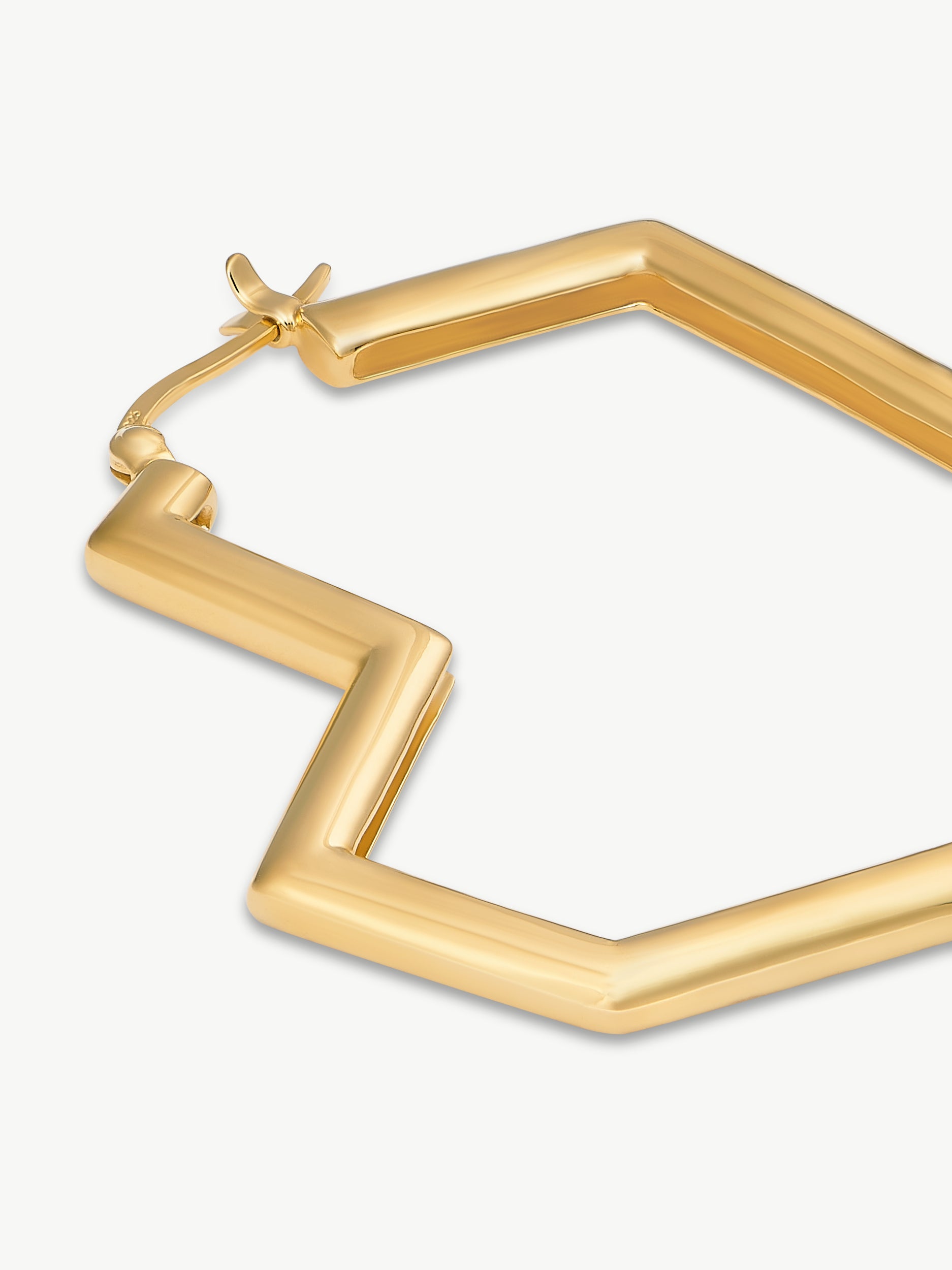 DARYL LARGE HOOPS <br> 18k Gold Plated